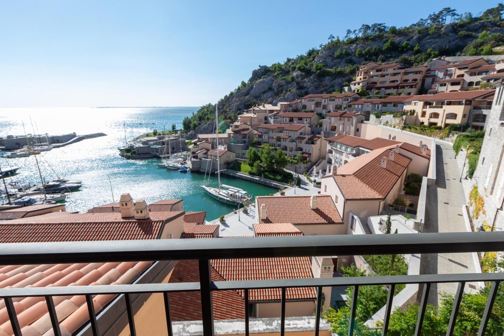 Portopiccolo Avolare Apartments In Borgo - Beach Included Sistiana Extérieur photo
